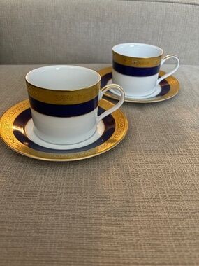 2 Muirfield New York 99171 Victorian Cobalt tea/coffee cups with saucers